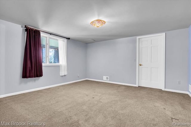 11633 Lorenz Way, Plymouth, MI 48170