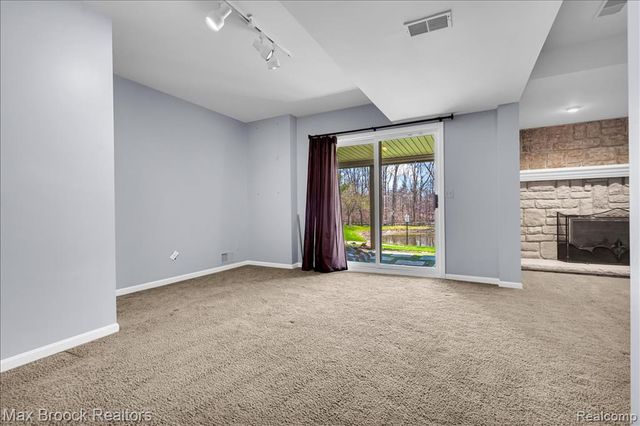 11633 Lorenz Way, Plymouth, MI 48170