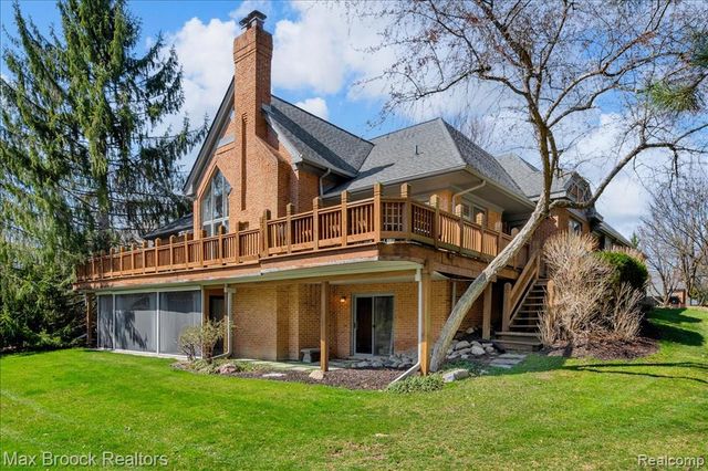 11633 Lorenz Way, Plymouth, MI 48170