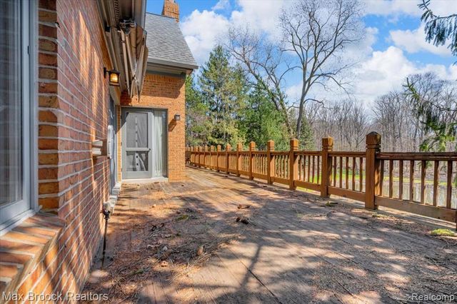 11633 Lorenz Way, Plymouth, MI 48170
