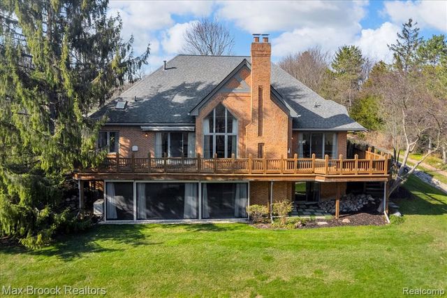 11633 Lorenz Way, Plymouth, MI 48170