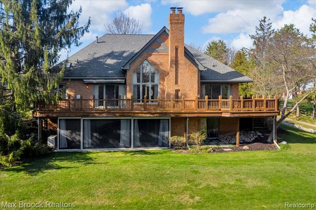11633 Lorenz Way, Plymouth, MI 48170