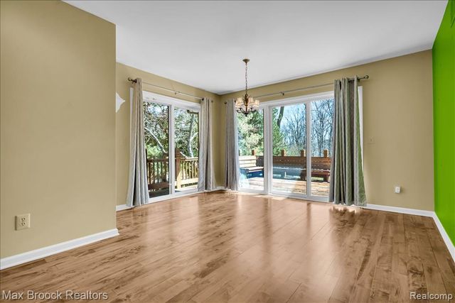 11633 Lorenz Way, Plymouth, MI 48170