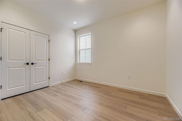 8942 S Riviera Way, Aurora, CO 80016