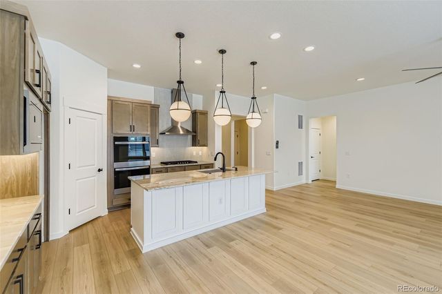 8942 S Riviera Way, Aurora, CO 80016