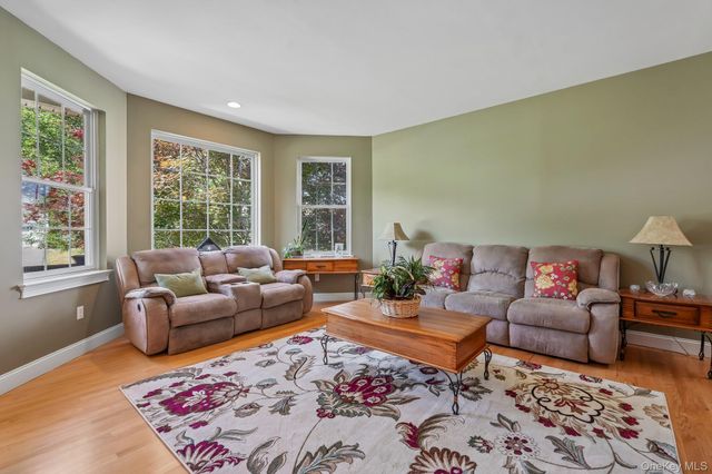 110 Winding Brook Court, New Windsor, NY 12553