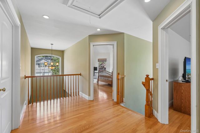110 Winding Brook Court, New Windsor, NY 12553