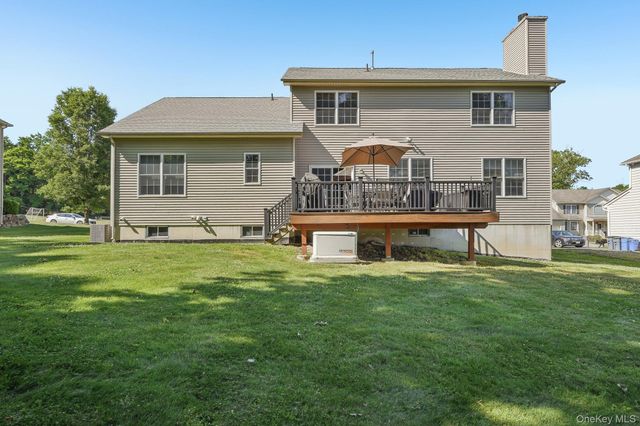 110 Winding Brook Court, New Windsor, NY 12553