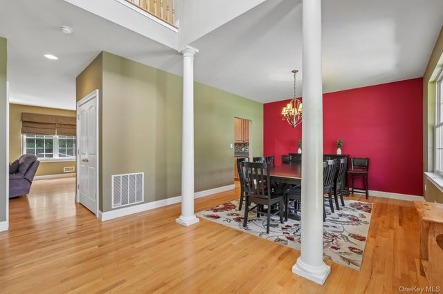 110 Winding Brook Court, New Windsor, NY 12553