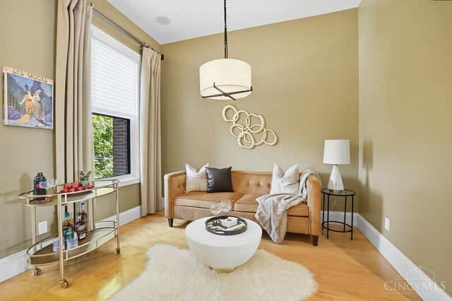 2731 Cleinview Avenue, Cincinnati, OH 45206