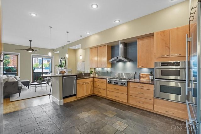 2731 Cleinview Avenue, Cincinnati, OH 45206