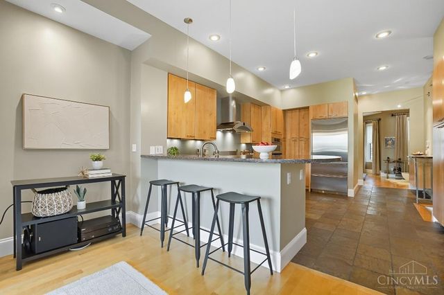 2731 Cleinview Avenue, Cincinnati, OH 45206