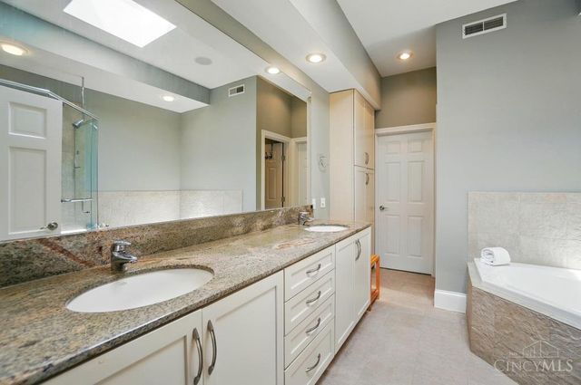 2731 Cleinview Avenue, Cincinnati, OH 45206