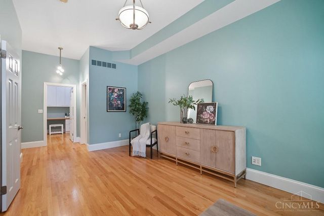 2731 Cleinview Avenue, Cincinnati, OH 45206