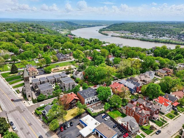 2731 Cleinview Avenue, Cincinnati, OH 45206