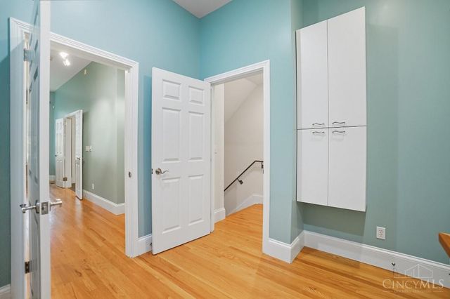 2731 Cleinview Avenue, Cincinnati, OH 45206