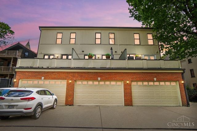 2731 Cleinview Avenue, Cincinnati, OH 45206