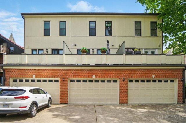 2731 Cleinview Avenue, Cincinnati, OH 45206