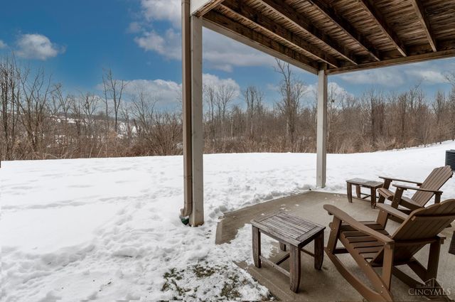 8041 Oakbridge Way, Green Twp, OH 45248