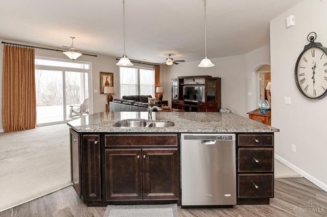 8041 Oakbridge Way, Green Twp, OH 45248