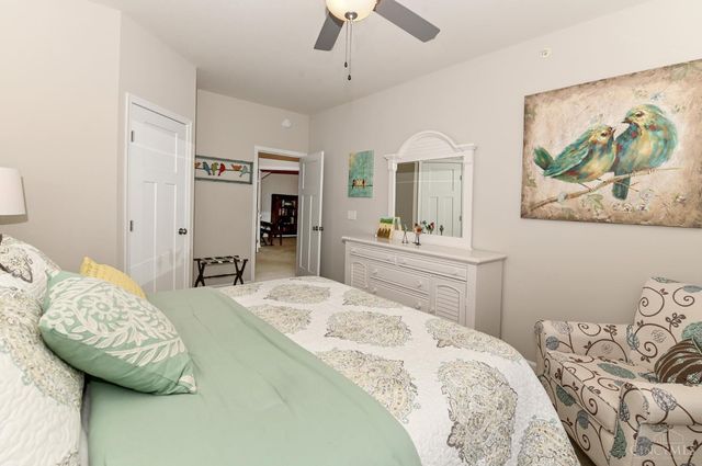 8041 Oakbridge Way, Green Twp, OH 45248