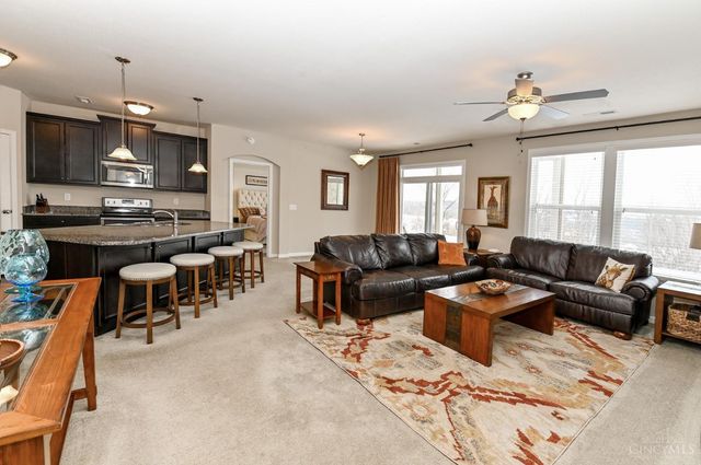 8041 Oakbridge Way, Green Twp, OH 45248