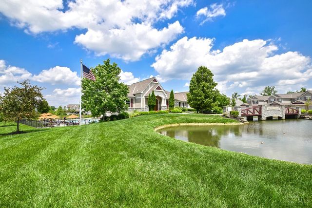 8041 Oakbridge Way, Green Twp, OH 45248