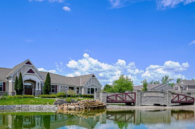 8041 Oakbridge Way, Green Twp, OH 45248