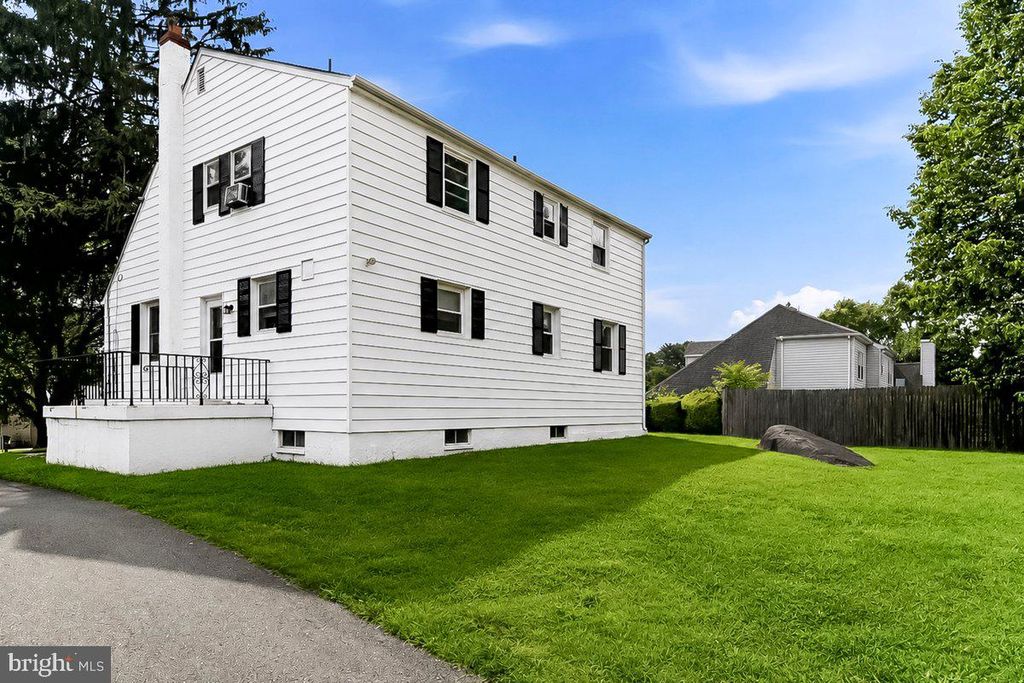 4101 NAAMANS CREEK RD, UPPER CHICHESTER, PA 19061 — photo 4