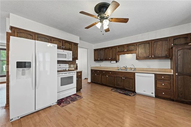 407 Sellers Place, Lathrop, MO 64465