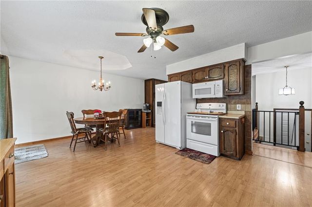 407 Sellers Place, Lathrop, MO 64465