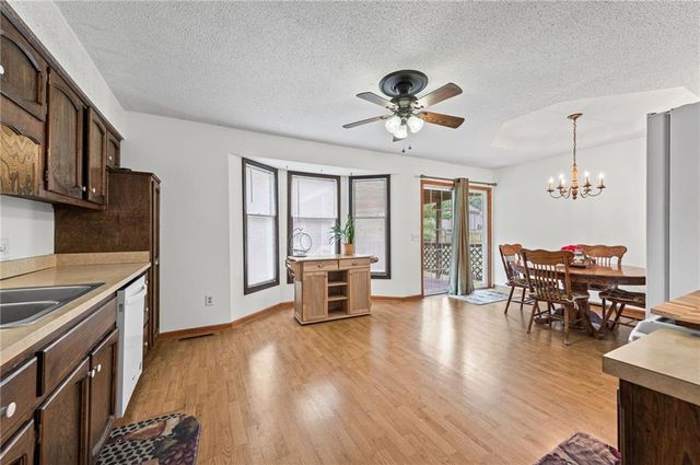 407 Sellers Place, Lathrop, MO 64465