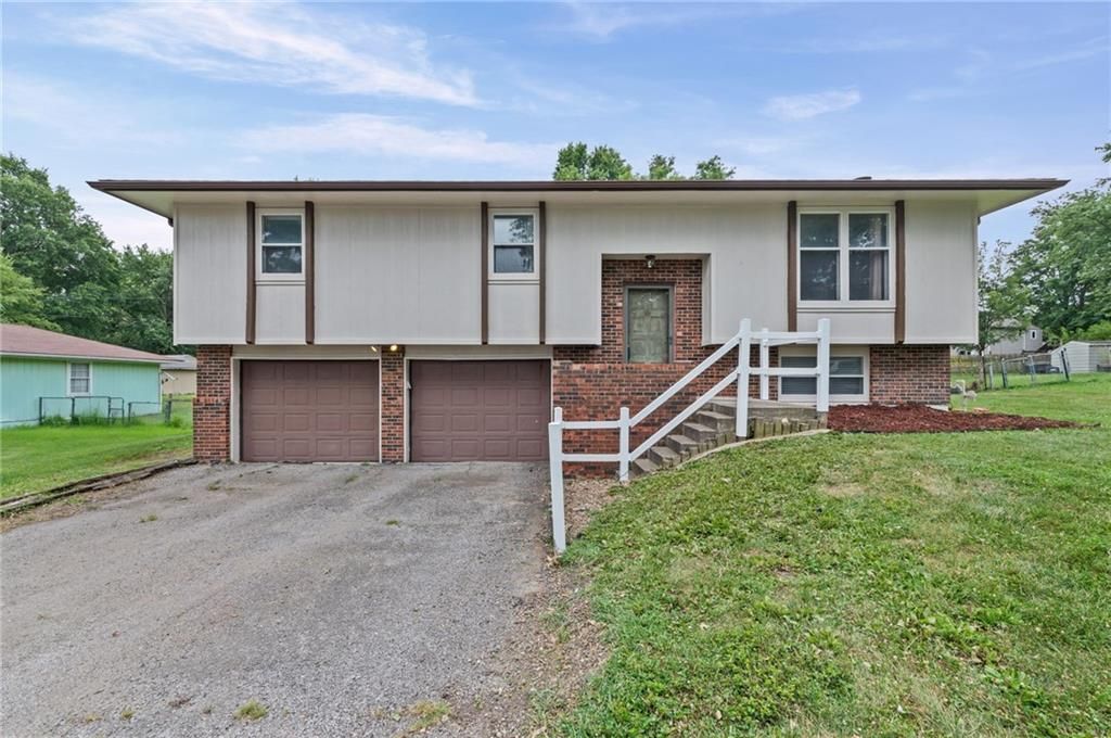 407 Sellers Place, Lathrop, MO 64465