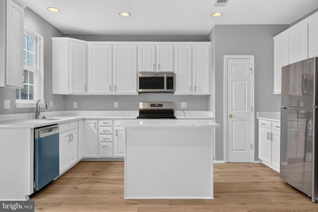 21 BARNUM DR, Stafford, VA 22556