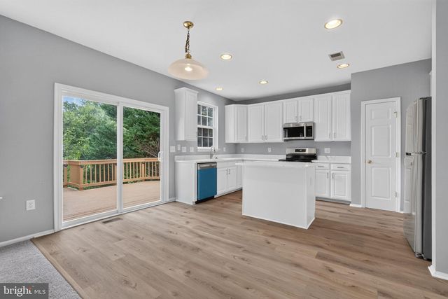 21 BARNUM DR, Stafford, VA 22556