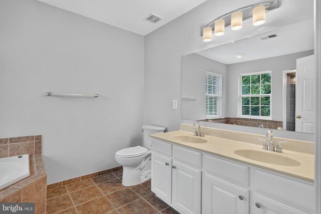 21 BARNUM DR, Stafford, VA 22556