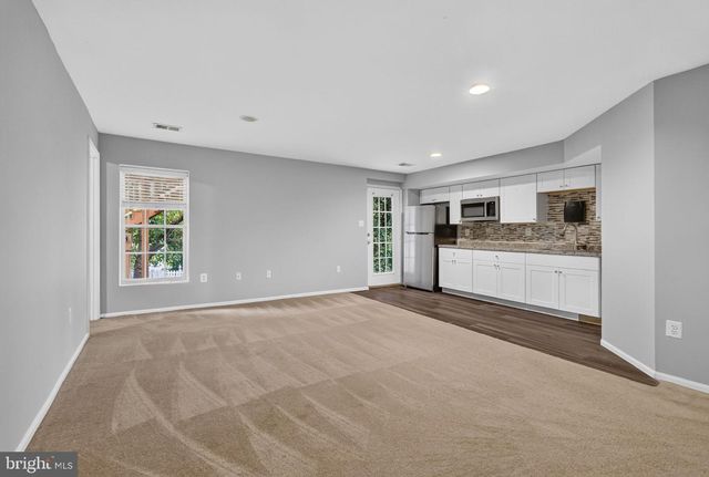 21 BARNUM DR, Stafford, VA 22556