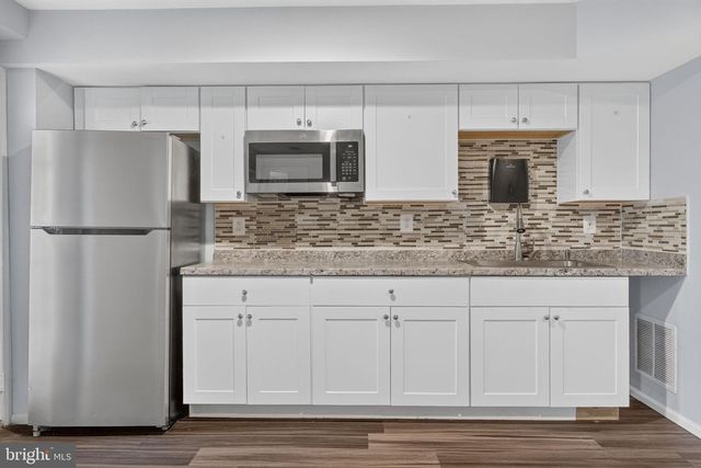 21 BARNUM DR, Stafford, VA 22556