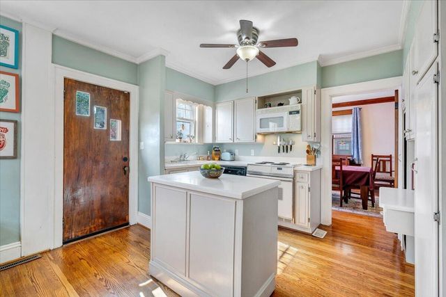 1806 Warrington RD, Roanoke, VA 24015