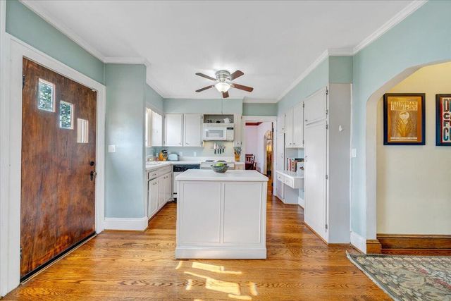 1806 Warrington RD, Roanoke, VA 24015