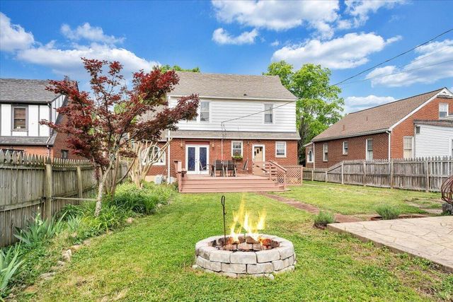 1806 Warrington RD, Roanoke, VA 24015