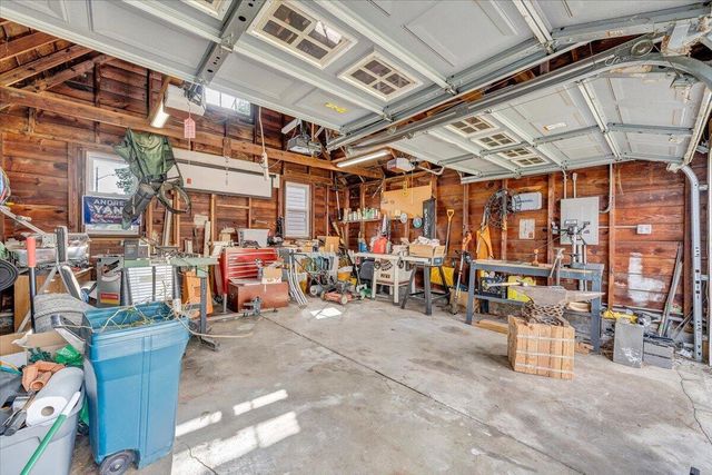 1806 Warrington RD, Roanoke, VA 24015