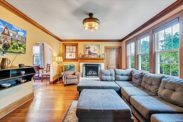 1806 Warrington RD, Roanoke, VA 24015