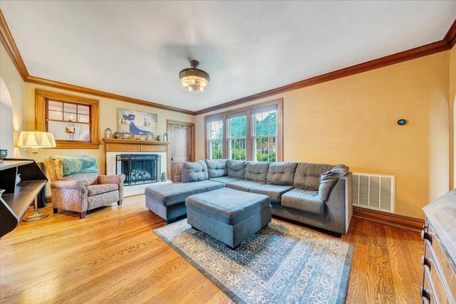 1806 Warrington RD, Roanoke, VA 24015