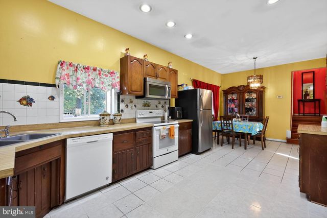 2924 GRACEFIELD RD, Silver Spring, MD 20904