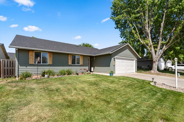 1935 Walnut Grove Lane, Central Point, OR 97502