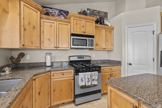 7340 S 950 W, Willard, UT 84340