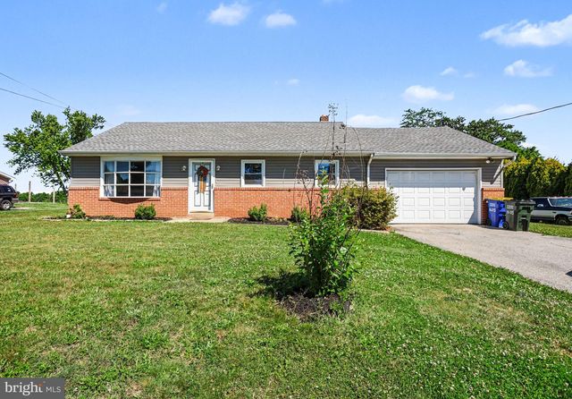 1605 CHURCH RD, York, PA 17408