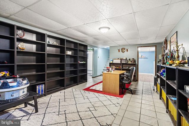 1605 CHURCH RD, York, PA 17408