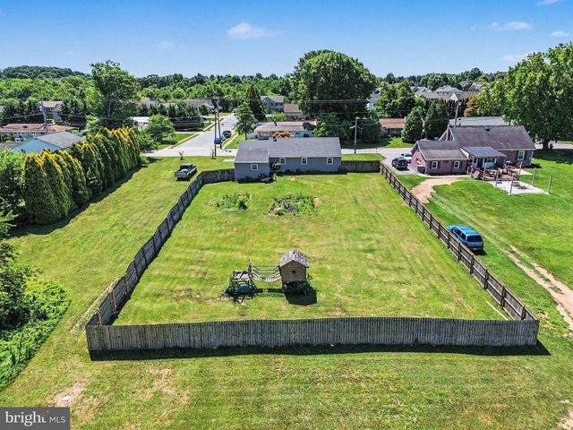 1605 CHURCH RD, York, PA 17408